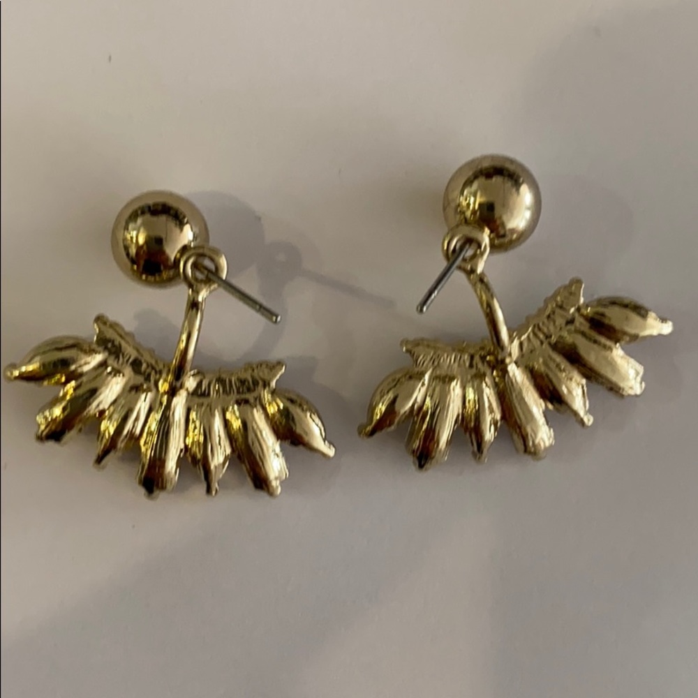 Sabine Mohawk Earrings - Picture 12 of 12